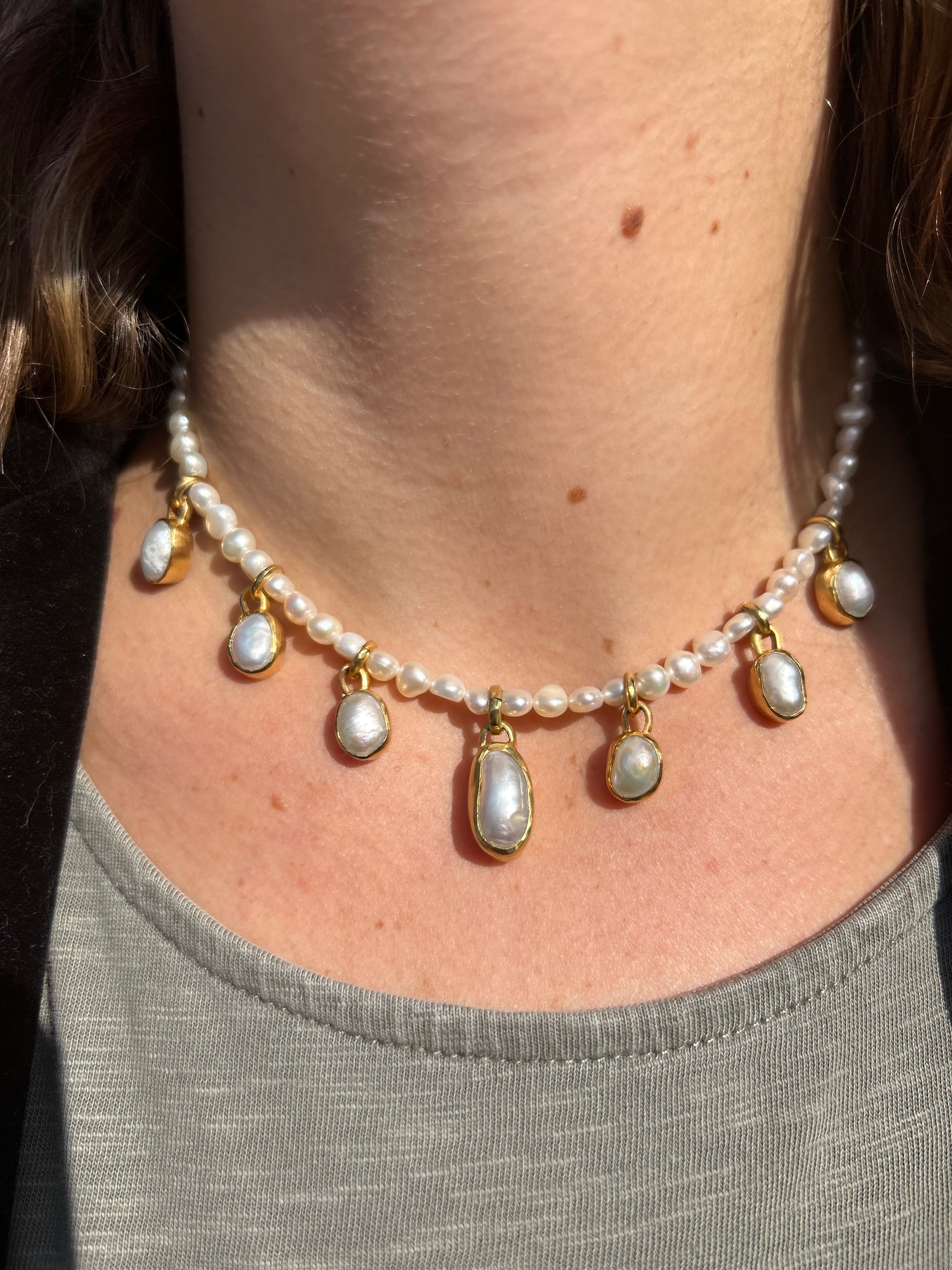 Collar Civile – Bronce enchapado en Oro