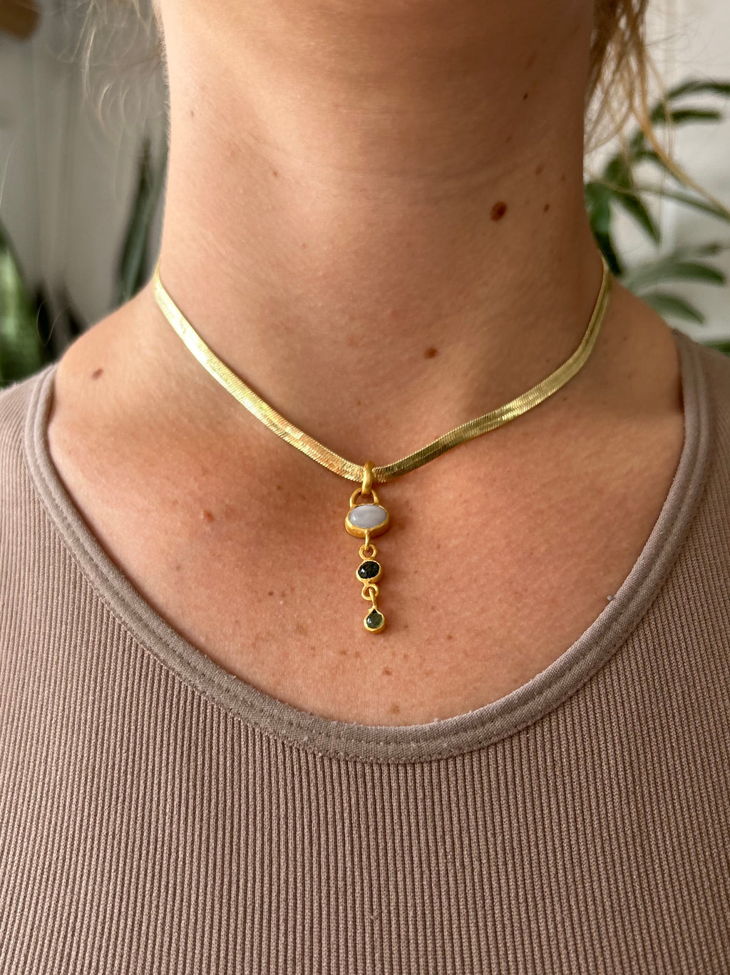 Colgante Influunt – Bronce enchapado en Oro