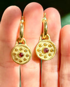 Aros Puncta – Bronce enchapado en Oro