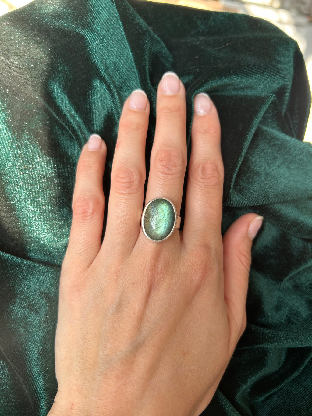 Anillo Ovale – Plata 950