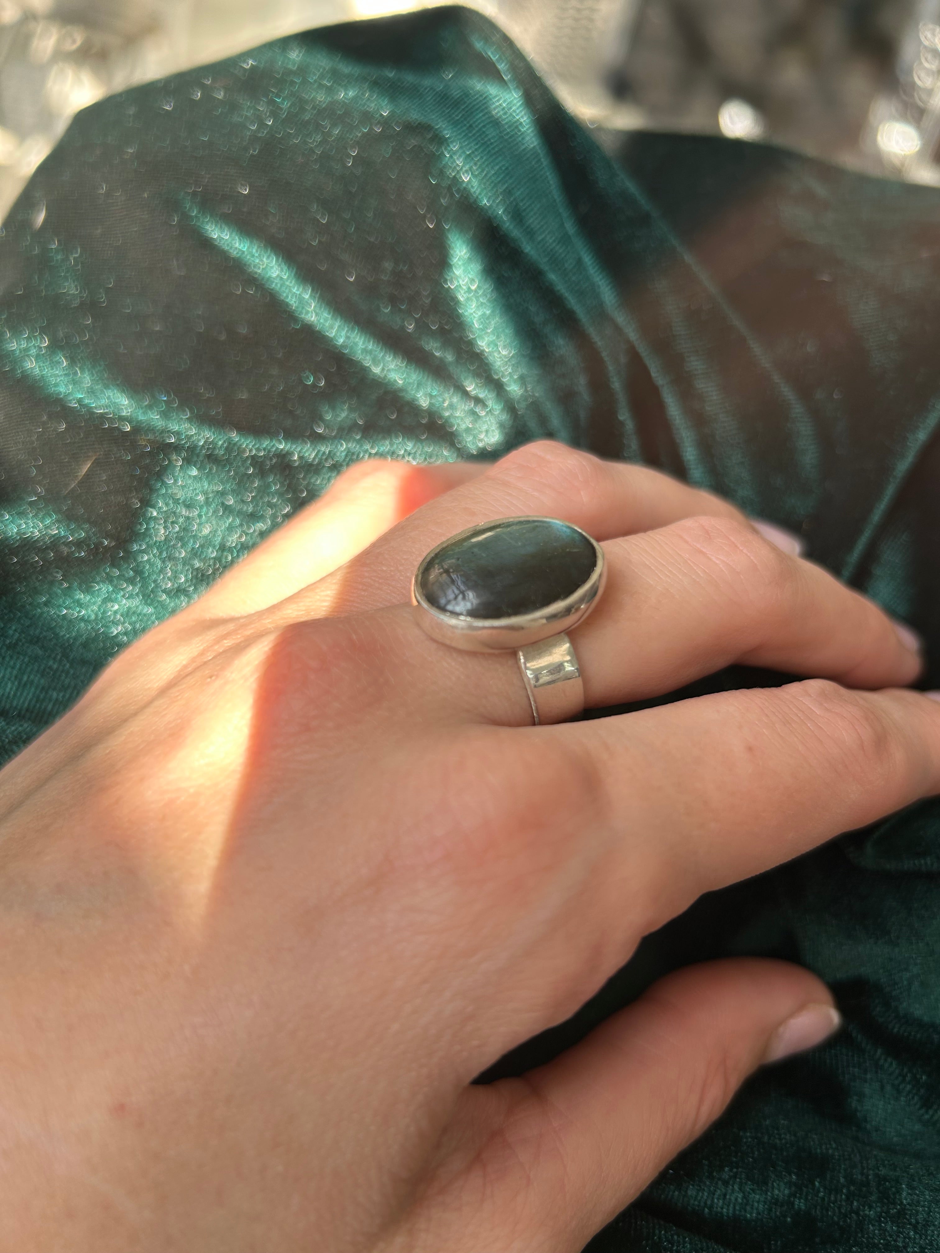 Anillo Ovale – Plata 950