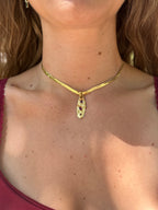 Colgante Pretium – Bronce enchapado en Oro