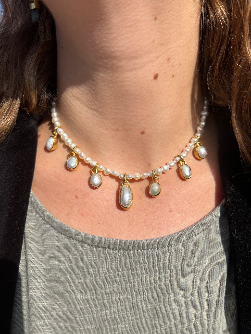 Collar Civile – Bronce enchapado en Oro