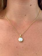 Colgante Perla Natural – Bronce enchapado en Oro