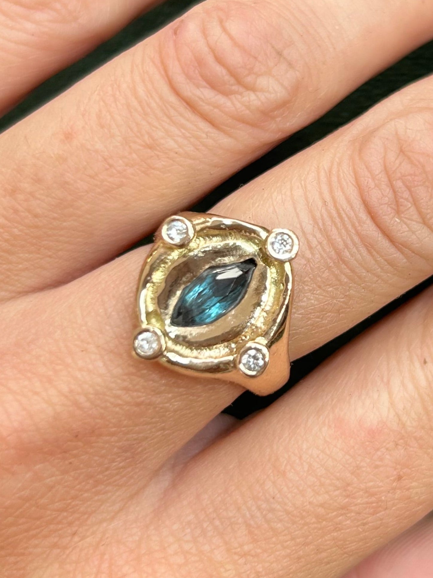 Anillo Pamela – Oro