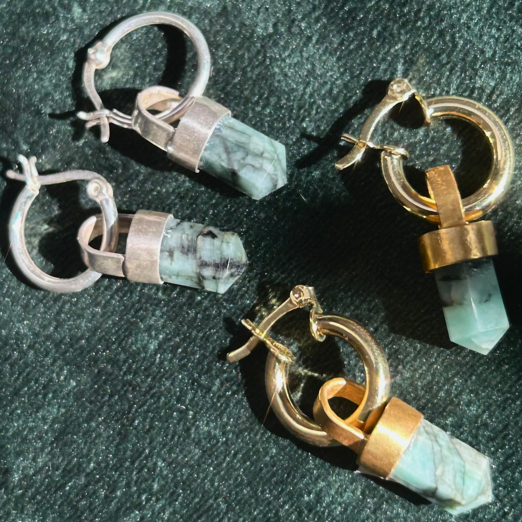 Aros Radix Esmeralda – Bronce enchapado en Oro