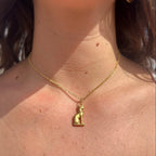 Colgante Feline – Bronce enchapado en Oro