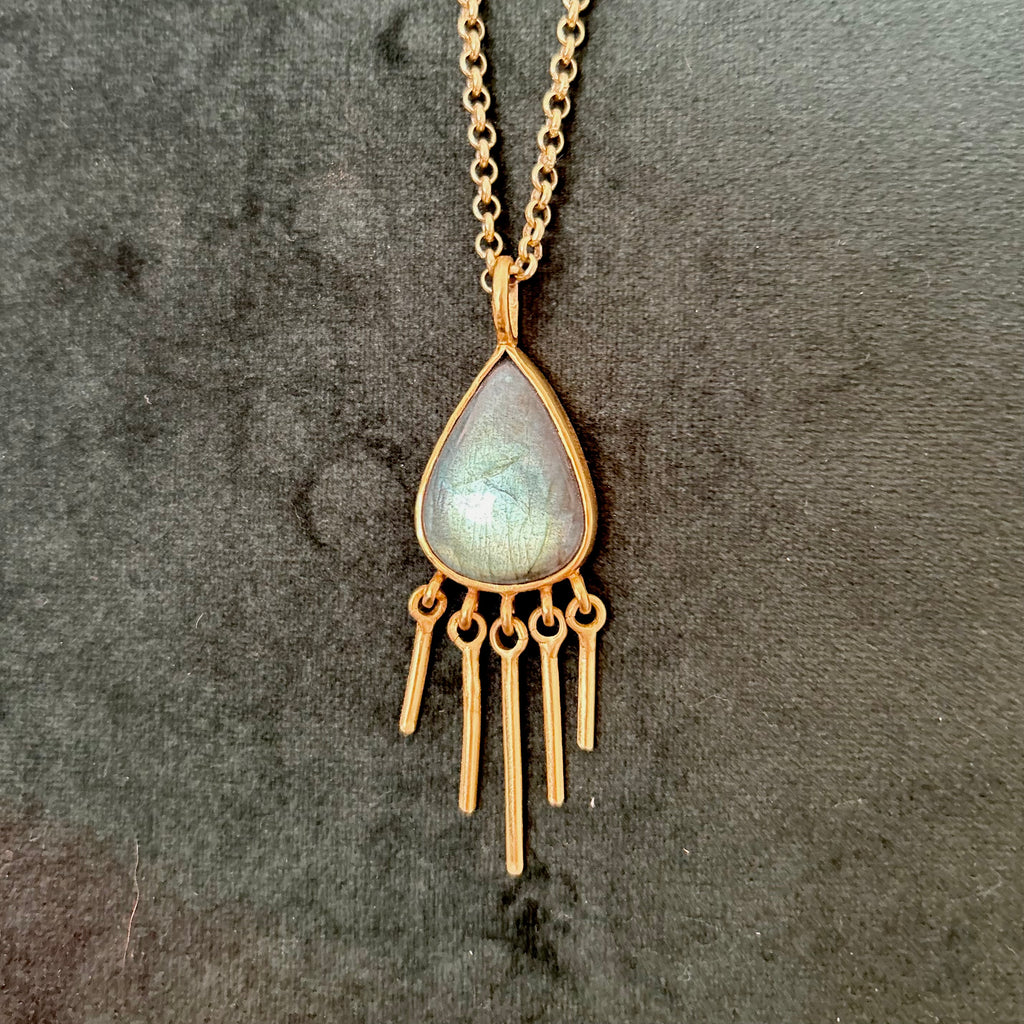 Colgante Cataracta – Bronce enchapado en Oro